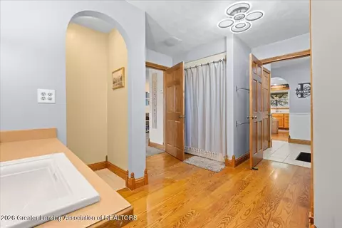 Entry Way - 8348 E Maple Rapids Rd, Elsie, MI 48831 photo 4 of 5