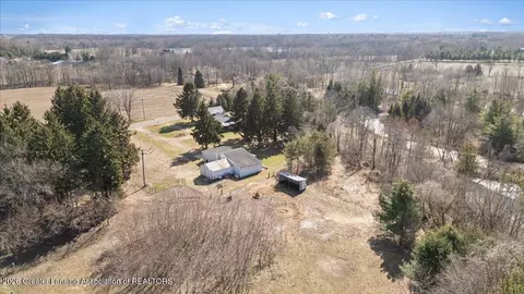 View/Area - 8348 E Maple Rapids Rd, Elsie, MI 48831 photo 3 of 9