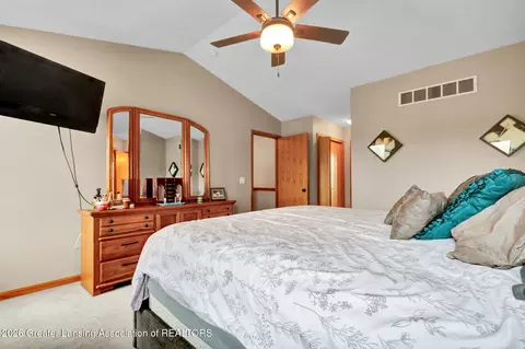 Bedroom - 3522 Ramsgate Dr, Lansing, MI 48906 photo 1 of 9