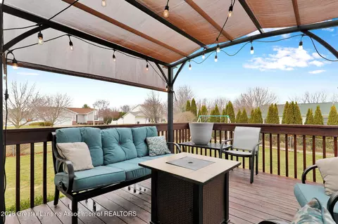 Exterior - 3522 Ramsgate Dr, Lansing, MI 48906 photo 6 of 6