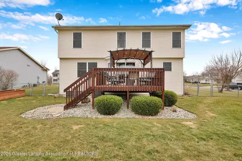 Exterior - 3522 Ramsgate Dr, Lansing, MI 48906 photo 4 of 6