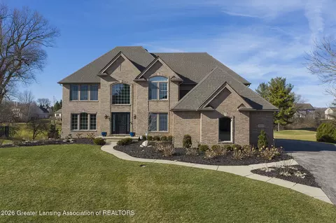 4943 Birdie Ln, Ann Arbor, MI 48103