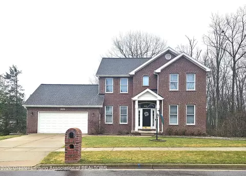 6516 English Oak Dr, East Lansing, MI 48823