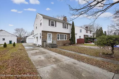 609 Everett Dr, Lansing, MI 48915