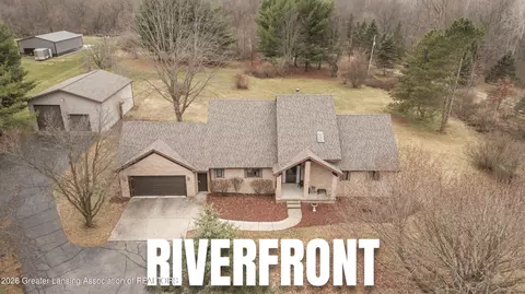 1840 E Round Lake Rd, Dewitt, MI 48820