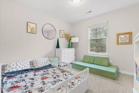 Bedroom - 806 Starlight Way, Perry, MI 48872 photo 2 of 4