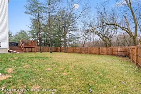 Exterior - 806 Starlight Way, Perry, MI 48872 photo 7 of 9