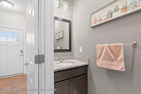 Entry Way - 806 Starlight Way, Perry, MI 48872 photo 4 of 5