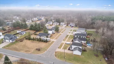 View/Area - 806 Starlight Way, Perry, MI 48872 photo 3 of 10