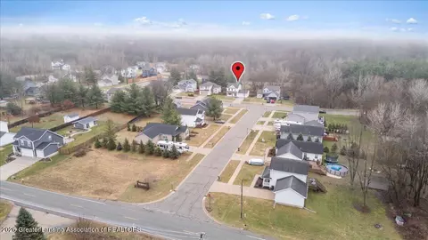 View/Area - 806 Starlight Way, Perry, MI 48872 photo 2 of 10