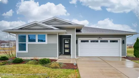 3905 Quarterhorse Rd, East Lansing, MI 48823
