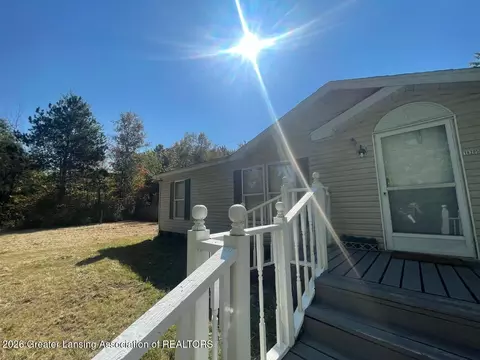 18205 W Peet Rd, Henderson, MI 48841