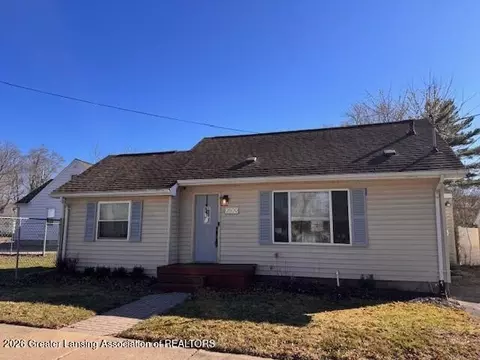 2600 Maplewood Ave, Lansing, MI 48910