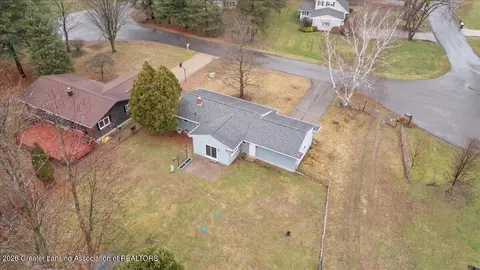 View/Area - 3783 Wisteria Ln, Dewitt, MI 48820 photo 5 of 8