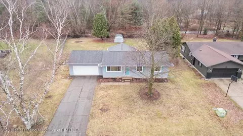 View/Area - 3783 Wisteria Ln, Dewitt, MI 48820 photo 8 of 8