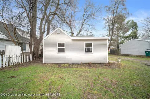 2408 Dunlap St, Lansing, MI 48911