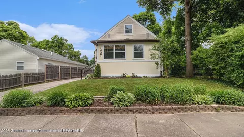 1407 Park Ave, Lansing, MI 48910