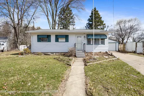 5009 Kessler Dr, Lansing, MI 48910