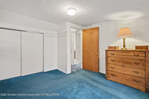 Bedroom - 3527 Ruth Ave, Lansing, MI 48910 photo 3 of 4