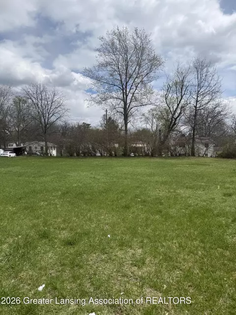 608 Jennie St, Eaton Rapids, MI 48827
