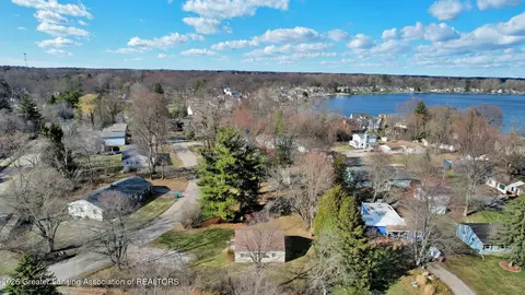 View/Area - 1692 Bliss St, Haslett, MI 48840 photo 6 of 7