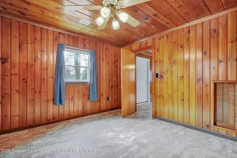Bedroom - 1692 Bliss St, Haslett, MI 48840 photo 2 of 4