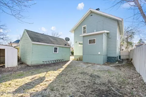 Exterior - 920 Clyde St, Lansing, MI 48915 photo 4 of 5