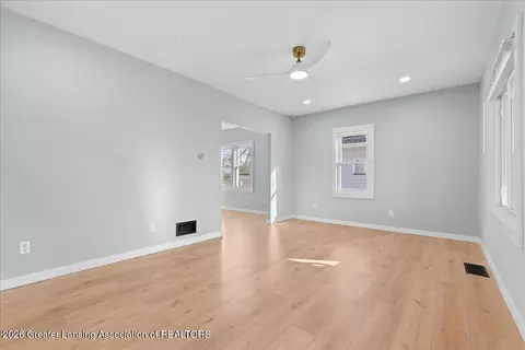 Living - 920 Clyde St, Lansing, MI 48915 photo 2 of 2