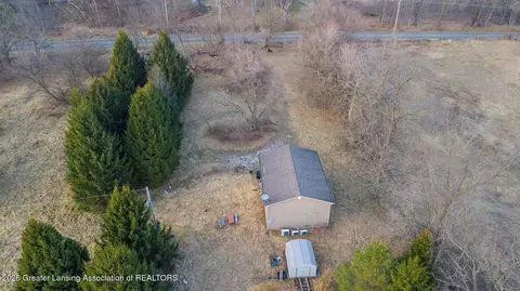 9584 Tasker Rd, Bellevue, MI 49021 photo 5