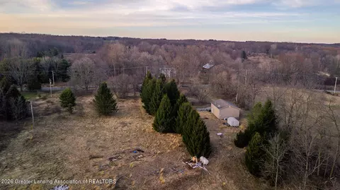9584 Tasker Rd, Bellevue, MI 49021 photo 6