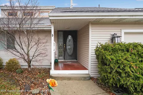 1226 S Geneva Dr, Dewitt, MI 48820 photo 5