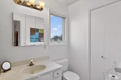 1226 S Geneva Dr, Dewitt, MI 48820 photo 33