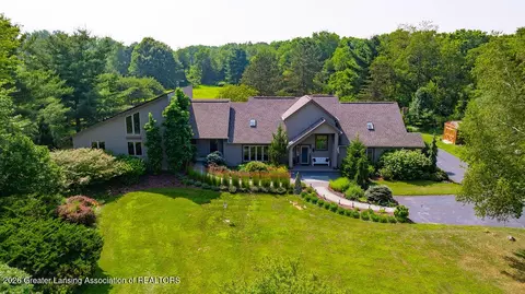 5353 Barton Rd, Williamston, MI 48895