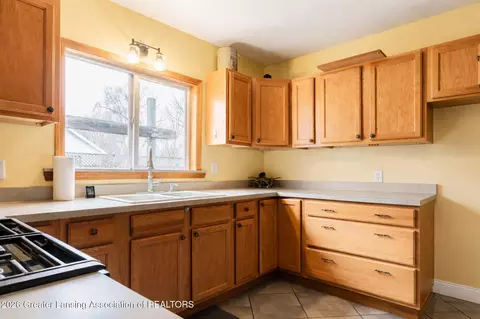 Kitchen - 116 E First St, Charlotte, MI 48813 photo 3 of 3