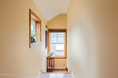 Entry Way - 116 E First St, Charlotte, MI 48813 photo 4 of 4