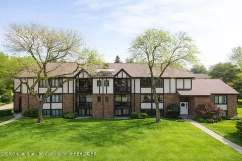 6160 Innkeepers Ct #57, East Lansing, MI 48823