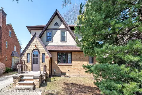 524 Everett Dr, Lansing, MI 48915