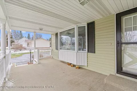 Exterior - 14174 Myers Rd, Dewitt, MI 48820 photo 3 of 7
