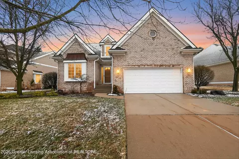 6125 E Longview Dr, East Lansing, MI 48823