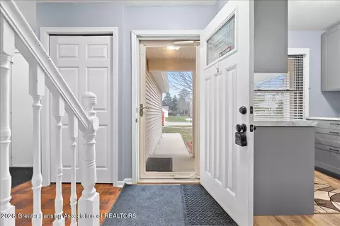 Entry Way - 5475 Maple Ridge Rd, Haslett, MI 48840 photo 2 of 3