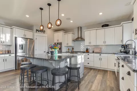 Kitchen - 13624 Sienna Pass, Dewitt, MI 48820 photo 2 of 9