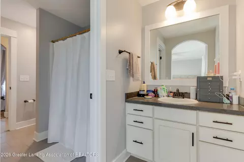Bath - 13624 Sienna Pass, Dewitt, MI 48820 photo 2 of 3