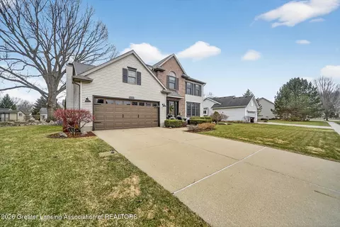 12441 Oakland Hills Dr, Dewitt, MI 48820