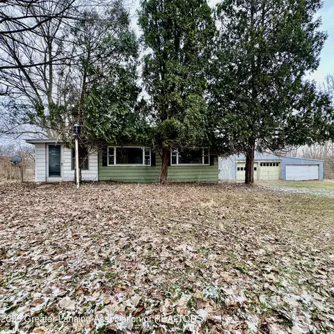 23707 15 Mile Rd, Bellevue, MI 49021