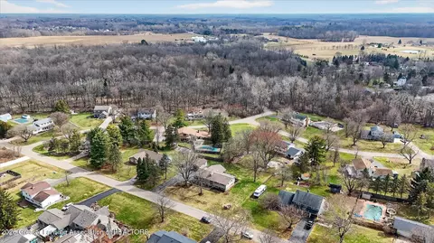 View/Area - 13780 Hamersley Dr, Bath, MI 48808 photo 9 of 11