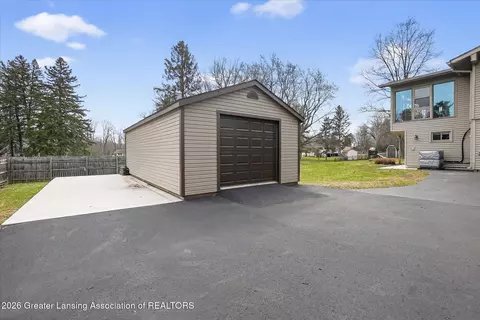 Exterior - 13780 Hamersley Dr, Bath, MI 48808 photo 19 of 20