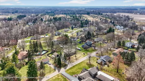 View/Area - 13780 Hamersley Dr, Bath, MI 48808 photo 7 of 11