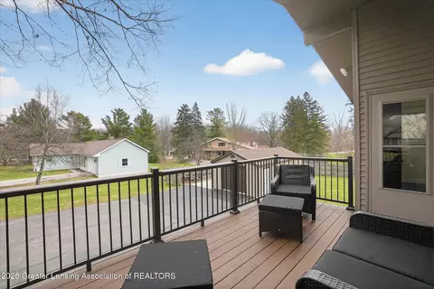 Exterior - 13780 Hamersley Dr, Bath, MI 48808 photo 4 of 20