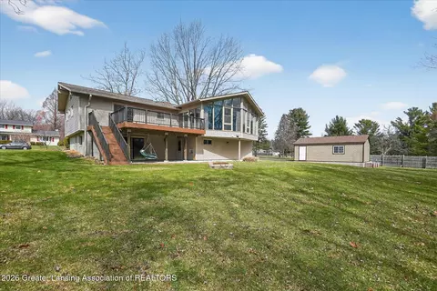 Exterior - 13780 Hamersley Dr, Bath, MI 48808 photo 14 of 20