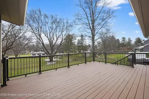 Exterior - 13780 Hamersley Dr, Bath, MI 48808 photo 7 of 20